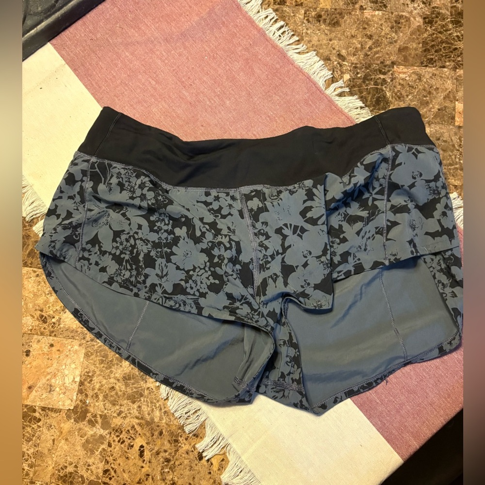 lululemon Black and Gray Floral Speed Up Shorts